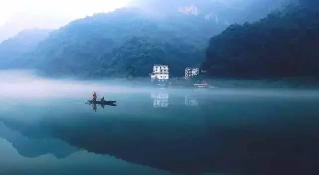 救援卡通小象