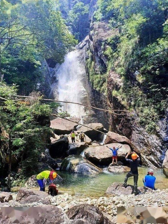流浪27年,重庆男子找到家人,父女相见,流下幸福的泪水